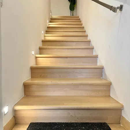 Casaspensieratezza - 5 Persone - Posto Auto Riservato - Colazione Daire Forlì