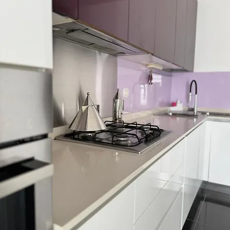 Casaspensieratezza - 5 Persone - 3 Camere - Posto Auto * Forlì